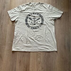 Martha's Vineyard Light Gray Short Sleeve Tee